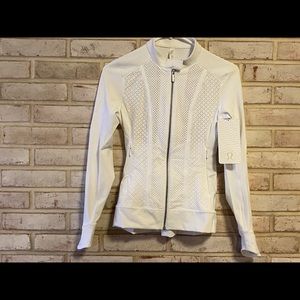 NWT Size 2 Lululemon Get Your Peek On white jacket